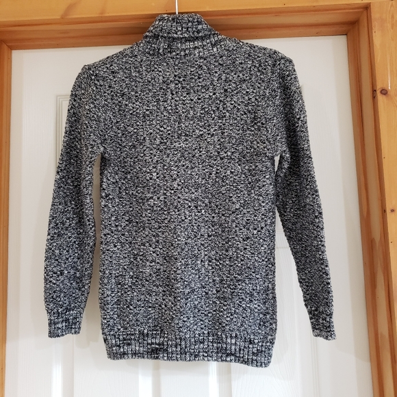 Shaw neck Sweater - Picture 5 of 5